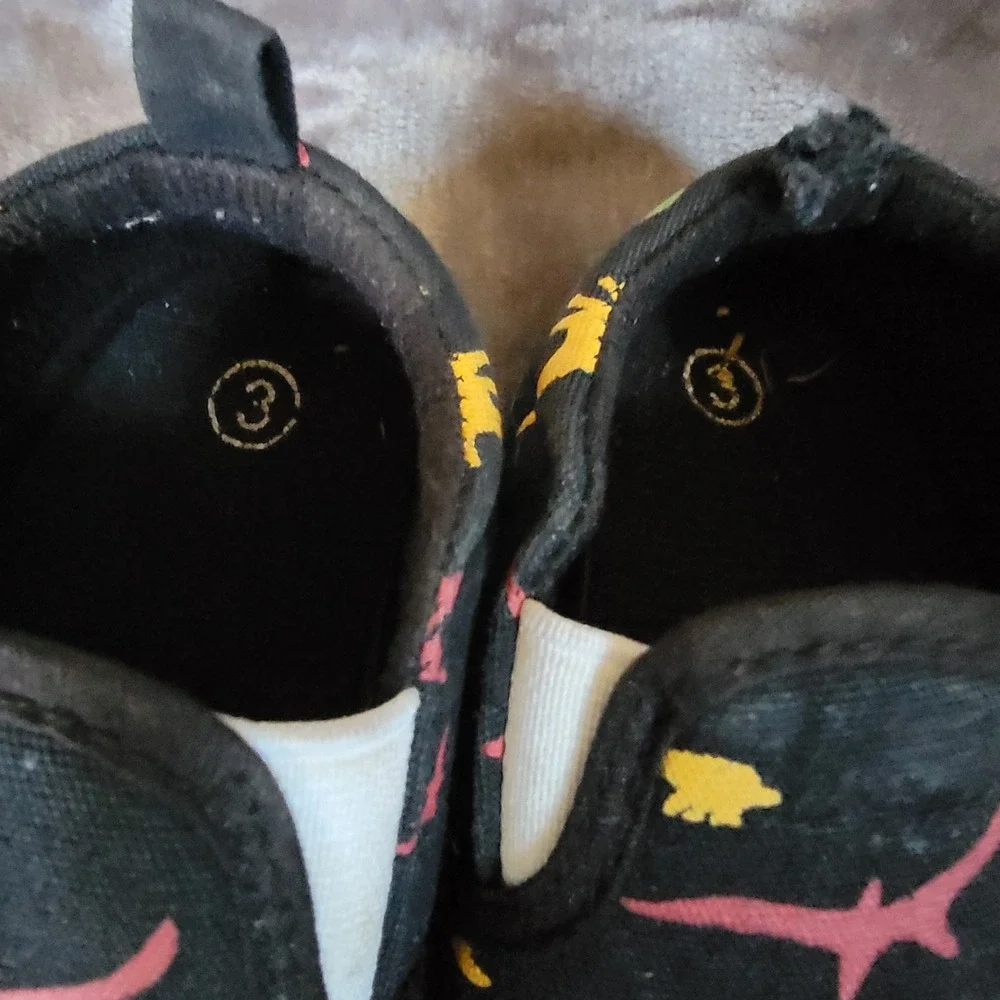 Dinosaur Slip On Crib Shoes Baby Size 3 Black Fair Condition Canvas Sneakers